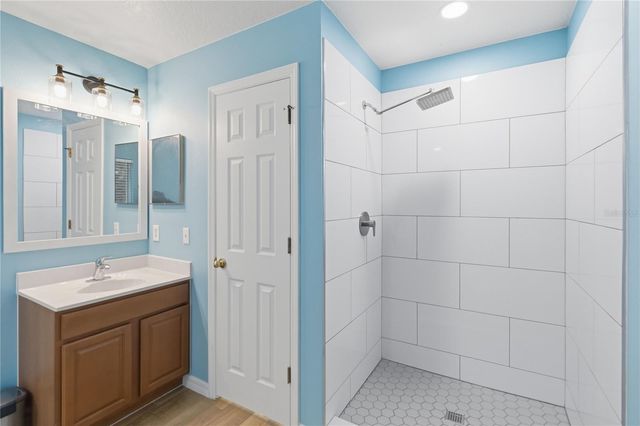 121 FESTIVE COURT, Chuluota, FL 32766