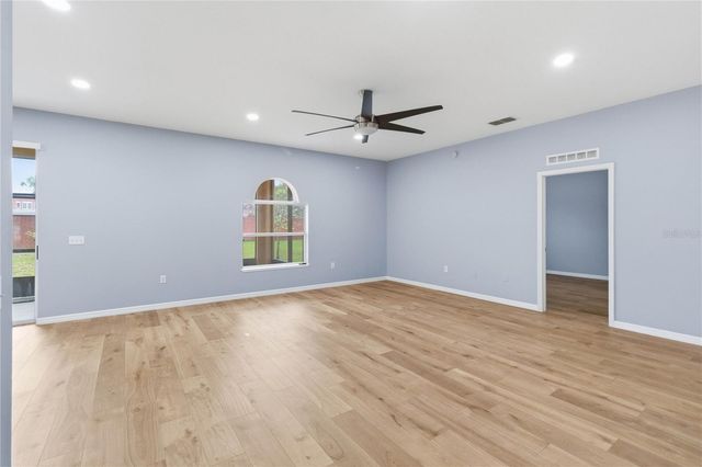 121 FESTIVE COURT, Chuluota, FL 32766
