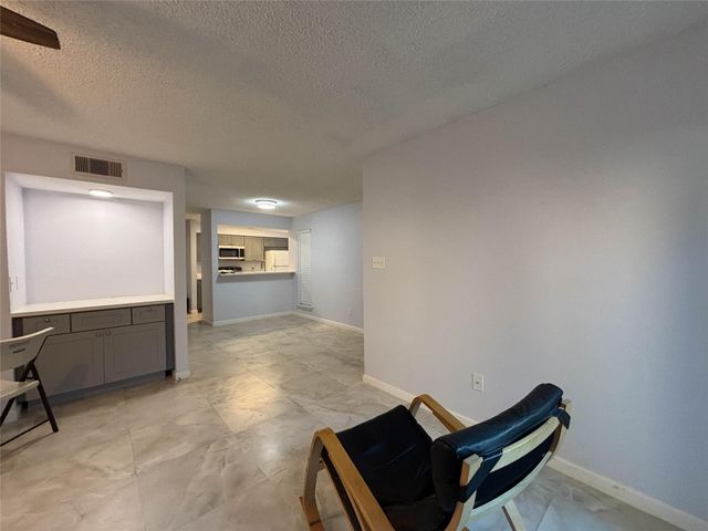 6601 Sands Point Drive 48, Houston, TX 77074