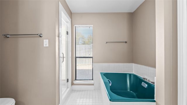 1017 Howard Lane, Bellaire, TX 77401