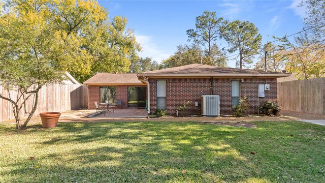 1017 Howard Lane, Bellaire, TX 77401