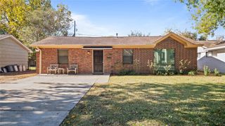 1017 Howard Lane, Bellaire, TX 77401