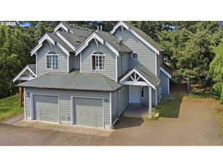 17312 E Burnside St, Portland, OR 97233
