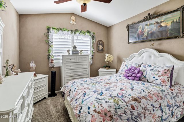 566 W LOVE Road, San Tan Valley, AZ 85143