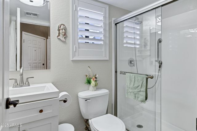 566 W LOVE Road, San Tan Valley, AZ 85143