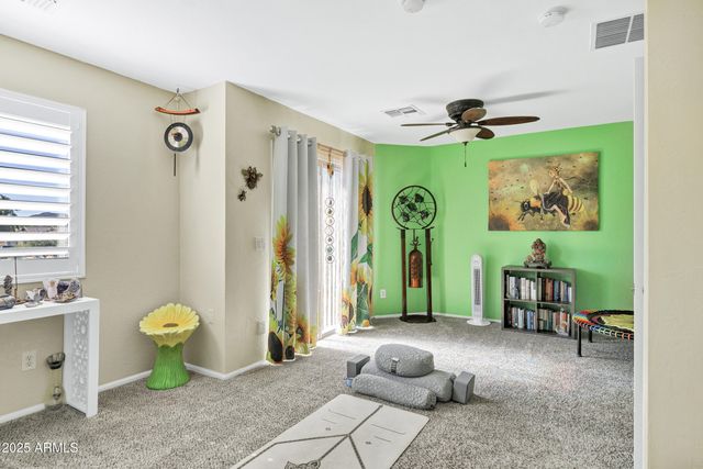 566 W LOVE Road, San Tan Valley, AZ 85143