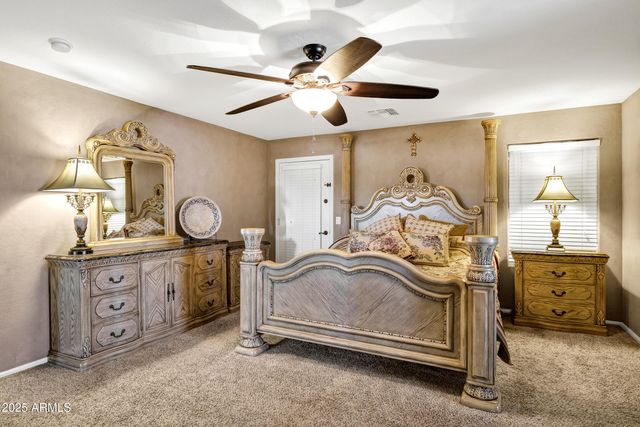 566 W LOVE Road, San Tan Valley, AZ 85143