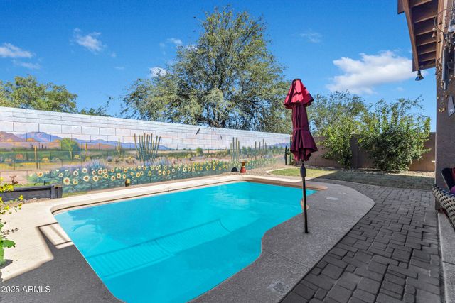 566 W LOVE Road, San Tan Valley, AZ 85143