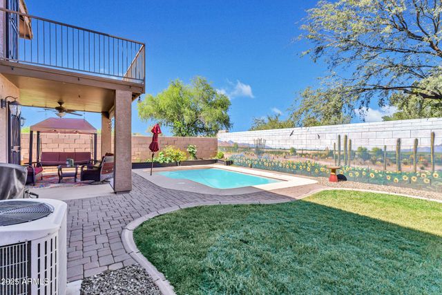 566 W LOVE Road, San Tan Valley, AZ 85143