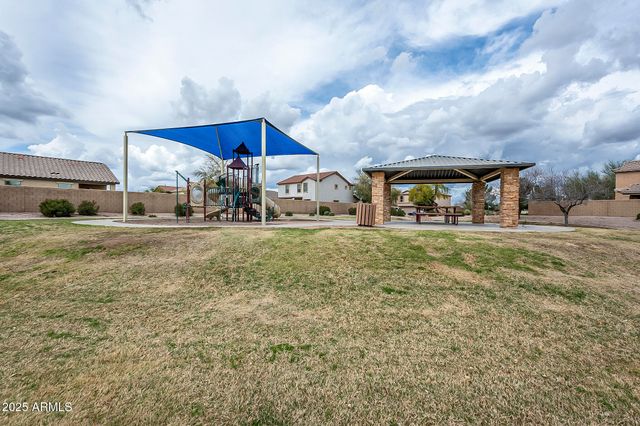 566 W LOVE Road, San Tan Valley, AZ 85143