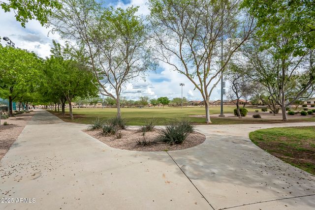 566 W LOVE Road, San Tan Valley, AZ 85143