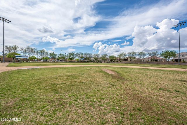 566 W LOVE Road, San Tan Valley, AZ 85143