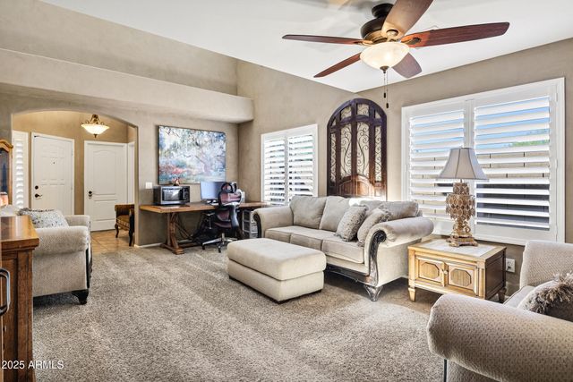 566 W LOVE Road, San Tan Valley, AZ 85143