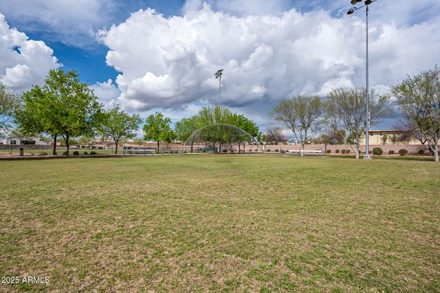 566 W LOVE Road, San Tan Valley, AZ 85143