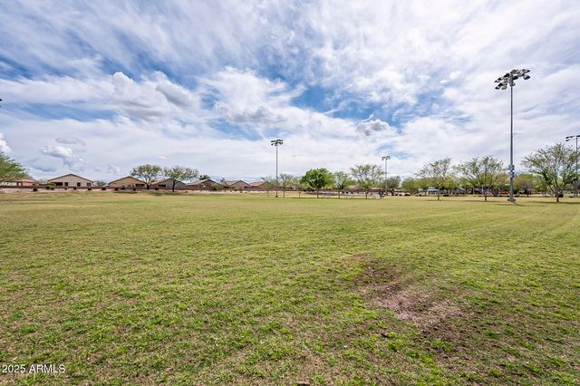 566 W LOVE Road, San Tan Valley, AZ 85143