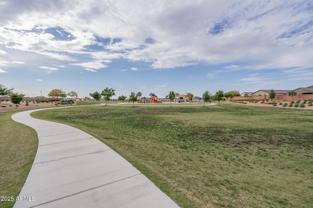 566 W LOVE Road, San Tan Valley, AZ 85143