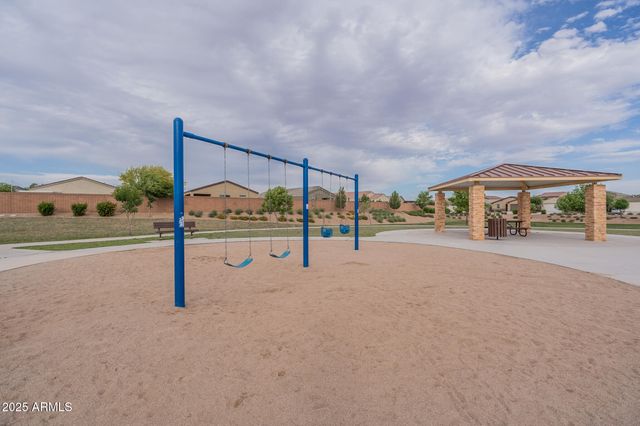 566 W LOVE Road, San Tan Valley, AZ 85143