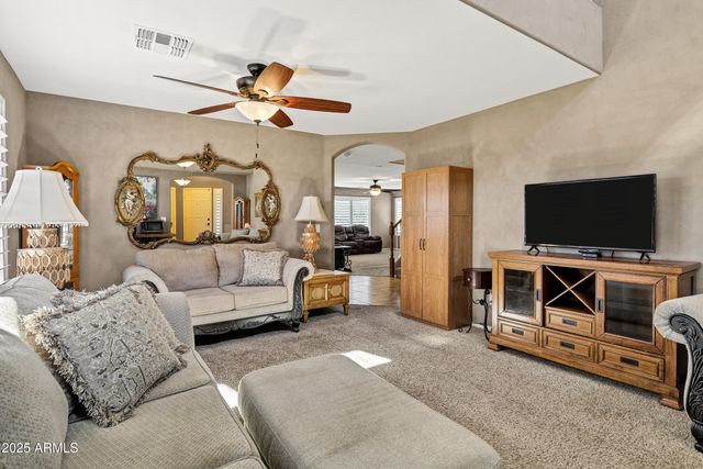 566 W LOVE Road, San Tan Valley, AZ 85143