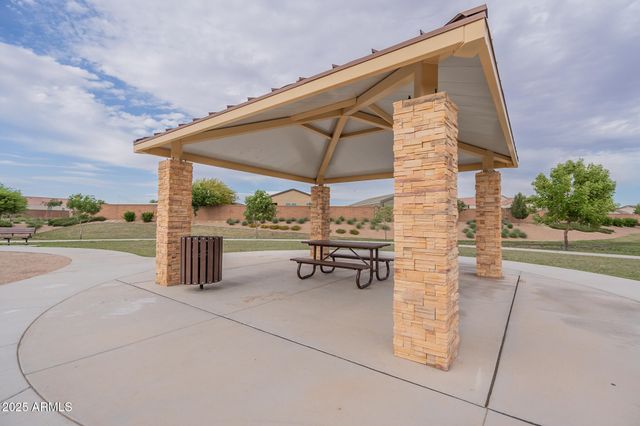 566 W LOVE Road, San Tan Valley, AZ 85143
