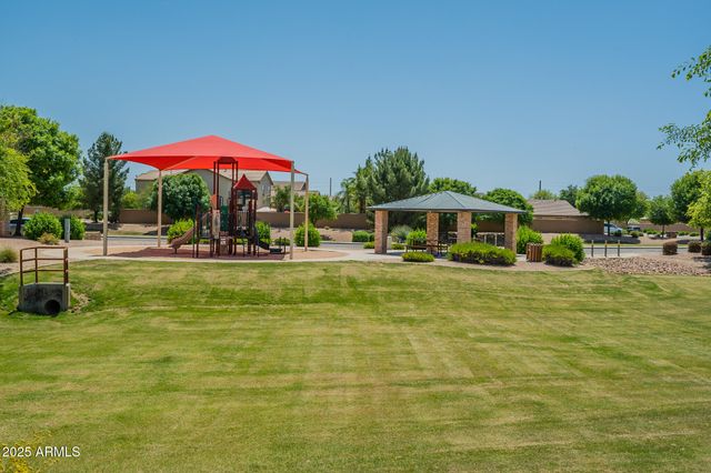 566 W LOVE Road, San Tan Valley, AZ 85143