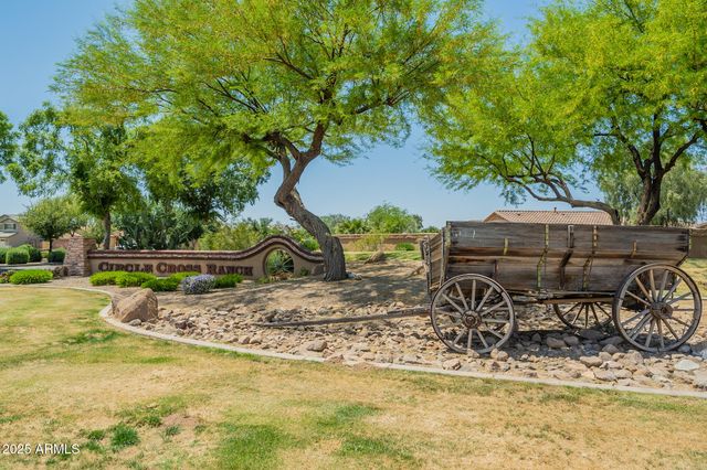 566 W LOVE Road, San Tan Valley, AZ 85143