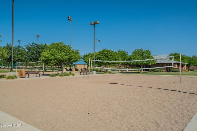 566 W LOVE Road, San Tan Valley, AZ 85143