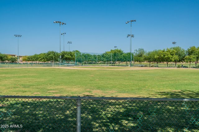 566 W LOVE Road, San Tan Valley, AZ 85143