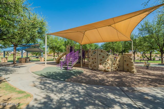 566 W LOVE Road, San Tan Valley, AZ 85143