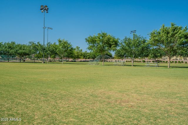 566 W LOVE Road, San Tan Valley, AZ 85143