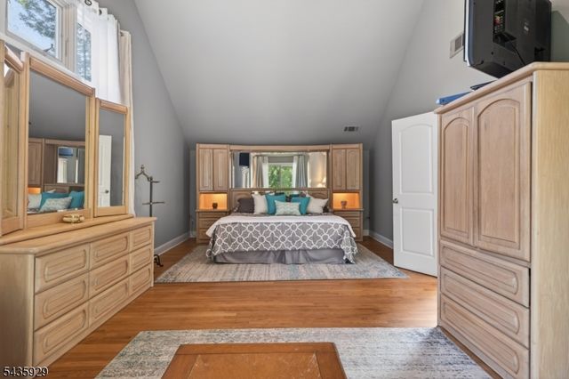 32 1St St, Florham Park Boro, NJ 07932