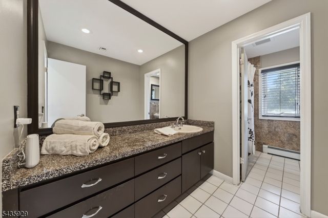 32 1St St, Florham Park Boro, NJ 07932
