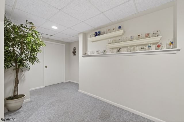 32 1St St, Florham Park Boro, NJ 07932