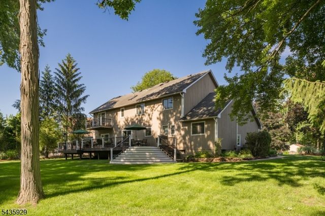 32 1St St, Florham Park Boro, NJ 07932