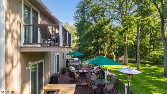 32 1St St, Florham Park Boro, NJ 07932