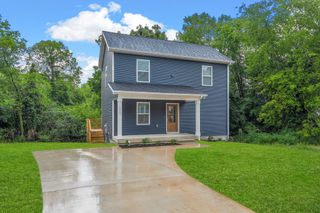 1217 Dodd St, Clarksville, TN 37040
