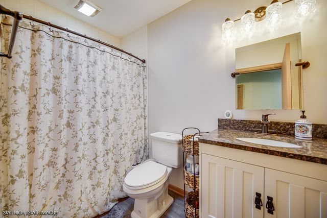 1465 Bridgeport Lane, Aurora, IL 60504