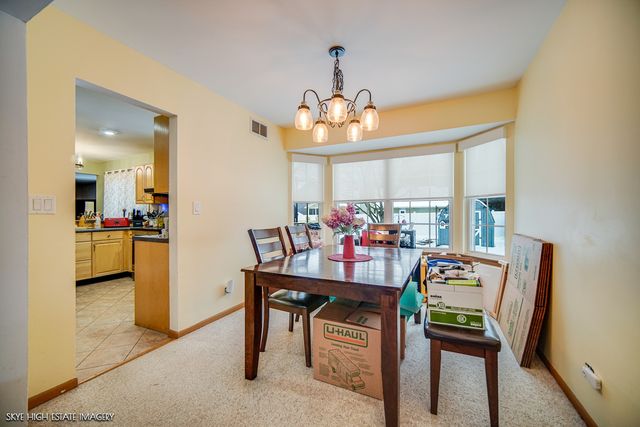 1465 Bridgeport Lane, Aurora, IL 60504