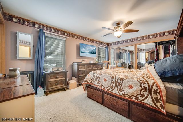 1465 Bridgeport Lane, Aurora, IL 60504