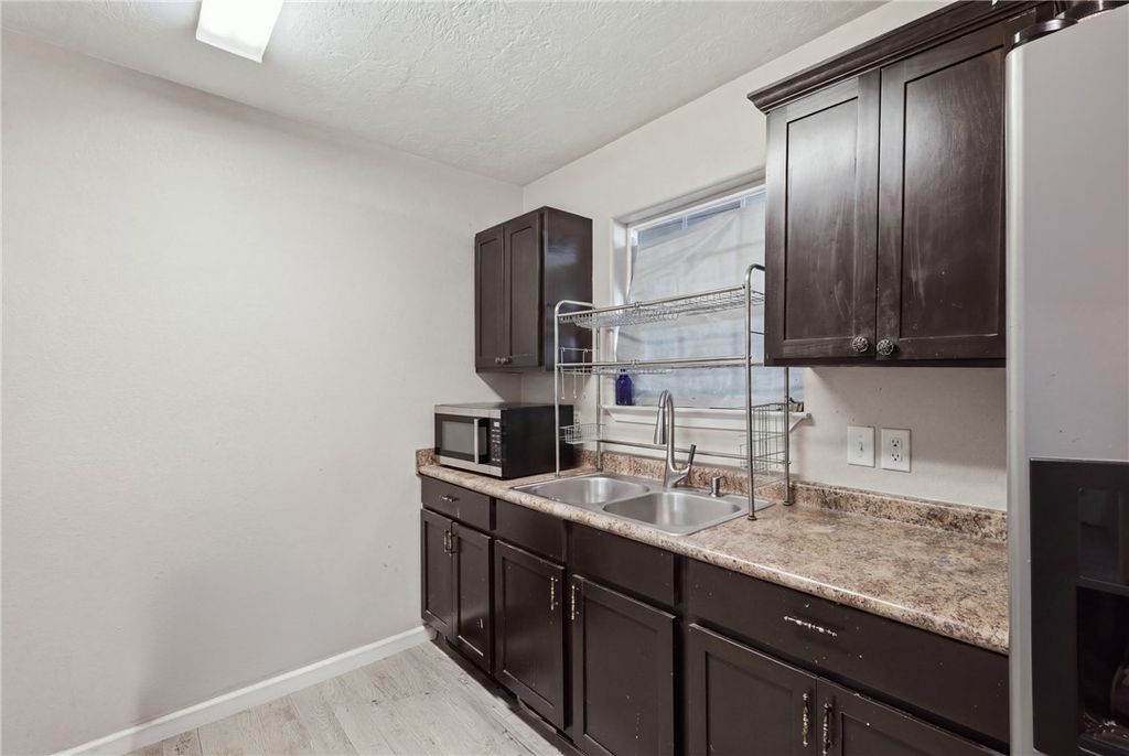 1511 W 28th St, Bryan, TX 77803 — photo 3