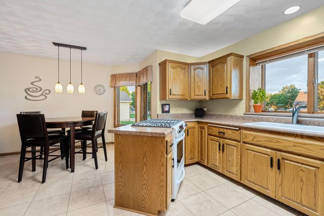 2908 5th Avenue SW, Austin, MN 55912