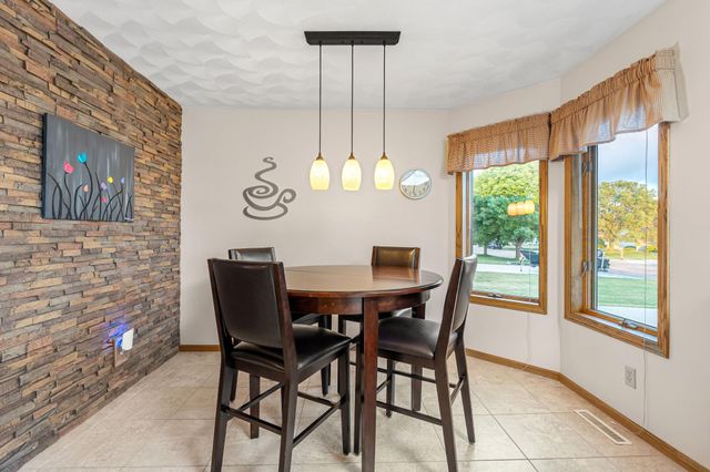 2908 5th Avenue SW, Austin, MN 55912