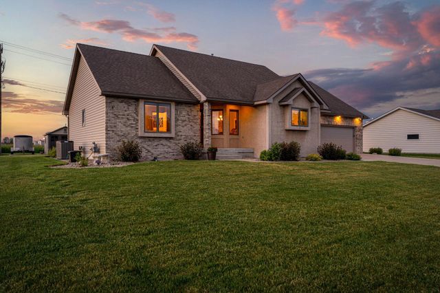 2908 5th Avenue SW, Austin, MN 55912