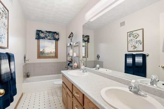 2908 5th Avenue SW, Austin, MN 55912