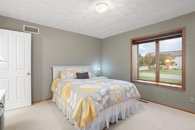 2908 5th Avenue SW, Austin, MN 55912