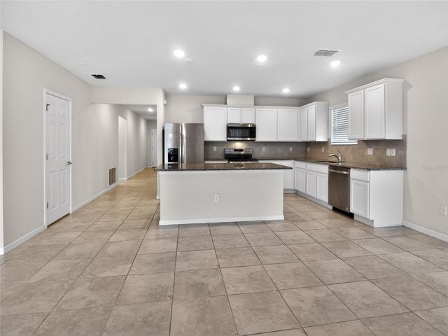 1612 ASPEN AVENUE, Davenport, FL 33837