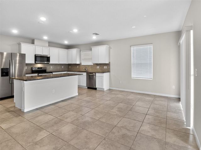 1612 ASPEN AVENUE, Davenport, FL 33837