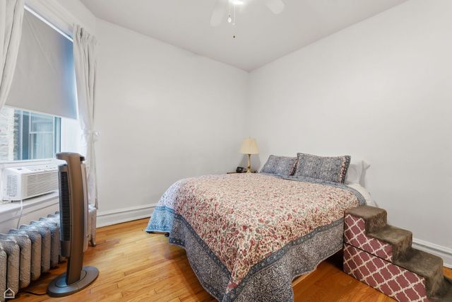 1233 E 53rd Street 2, Chicago, IL 60615