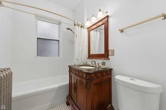1233 E 53rd Street 2, Chicago, IL 60615