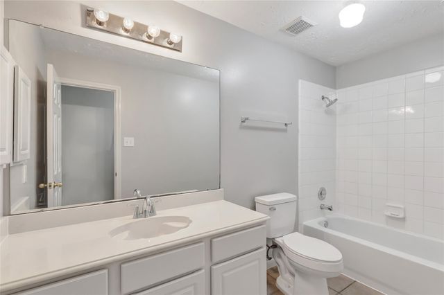 16707 Port O Call Street, Crosby, TX 77532