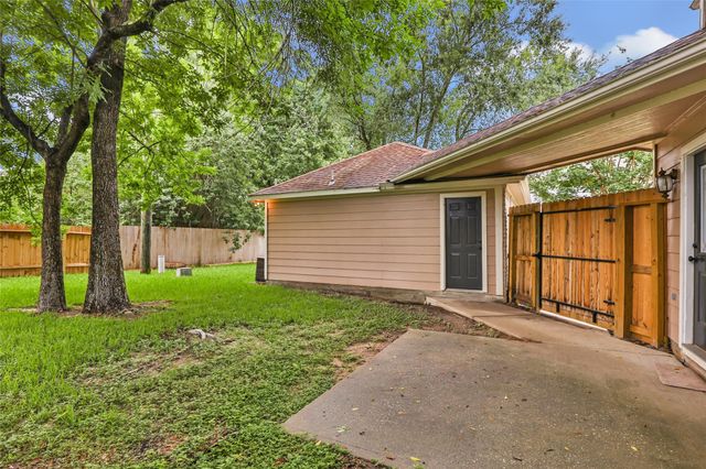 16707 Port O Call Street, Crosby, TX 77532